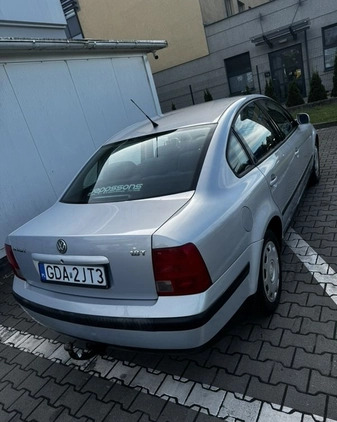 Volkswagen Passat cena 5500 przebieg: 182000, rok produkcji 1998 z Chojnice małe 137